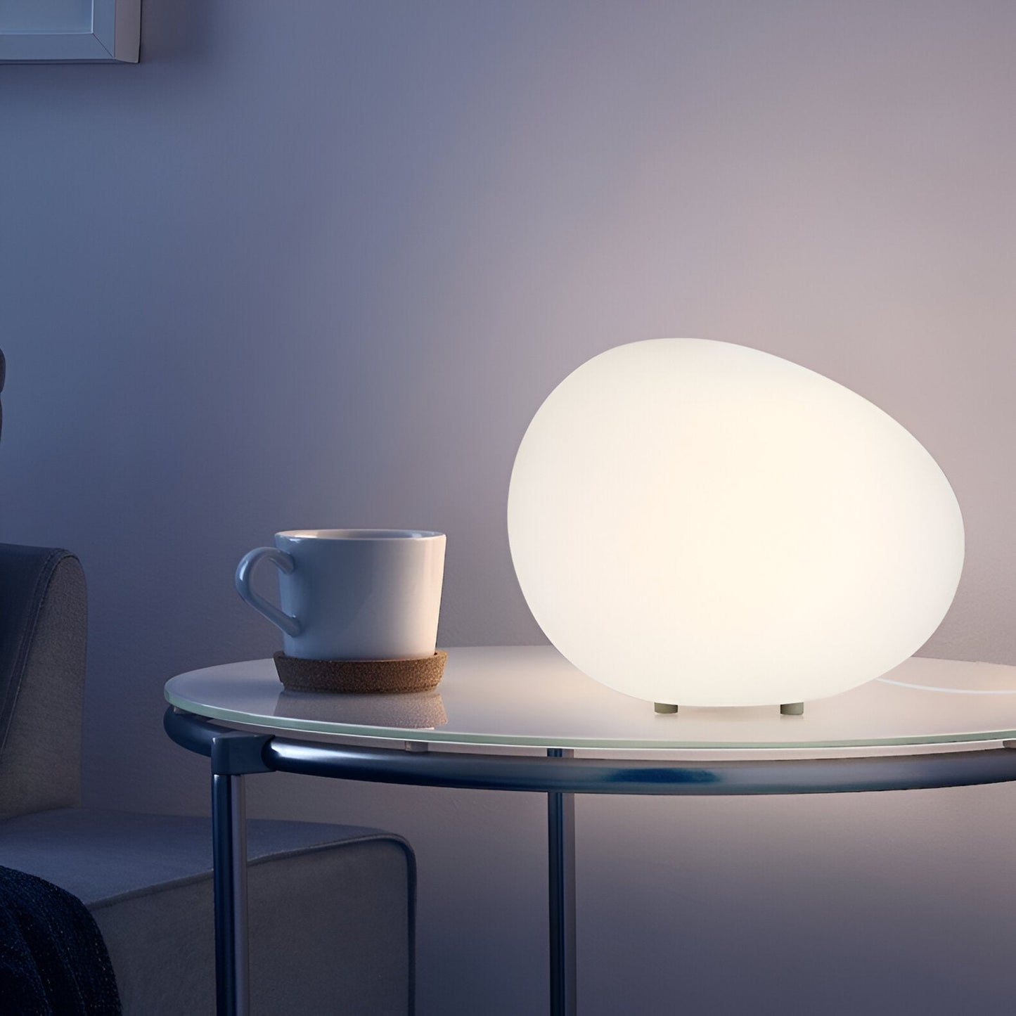 Simple Modern Round Metal Table Light