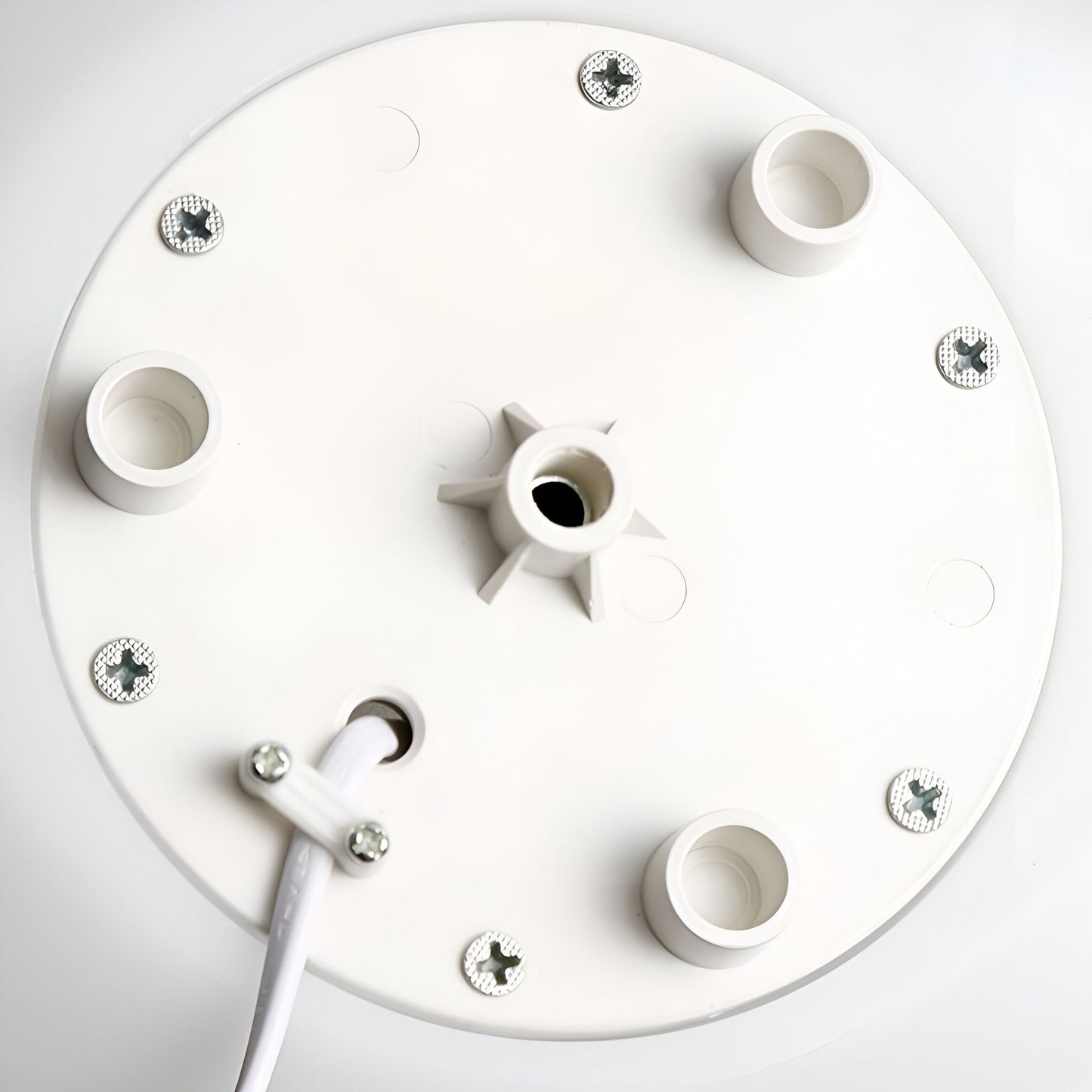 Simple Modern Round Metal Table Light