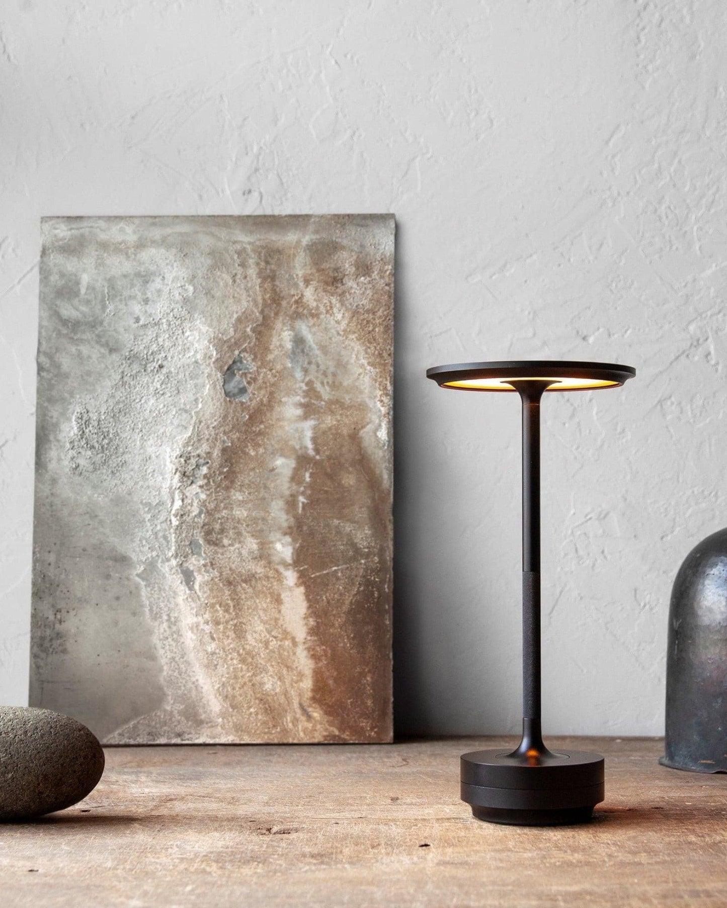 Modern Wireless Desk Lamp for Home Lighting