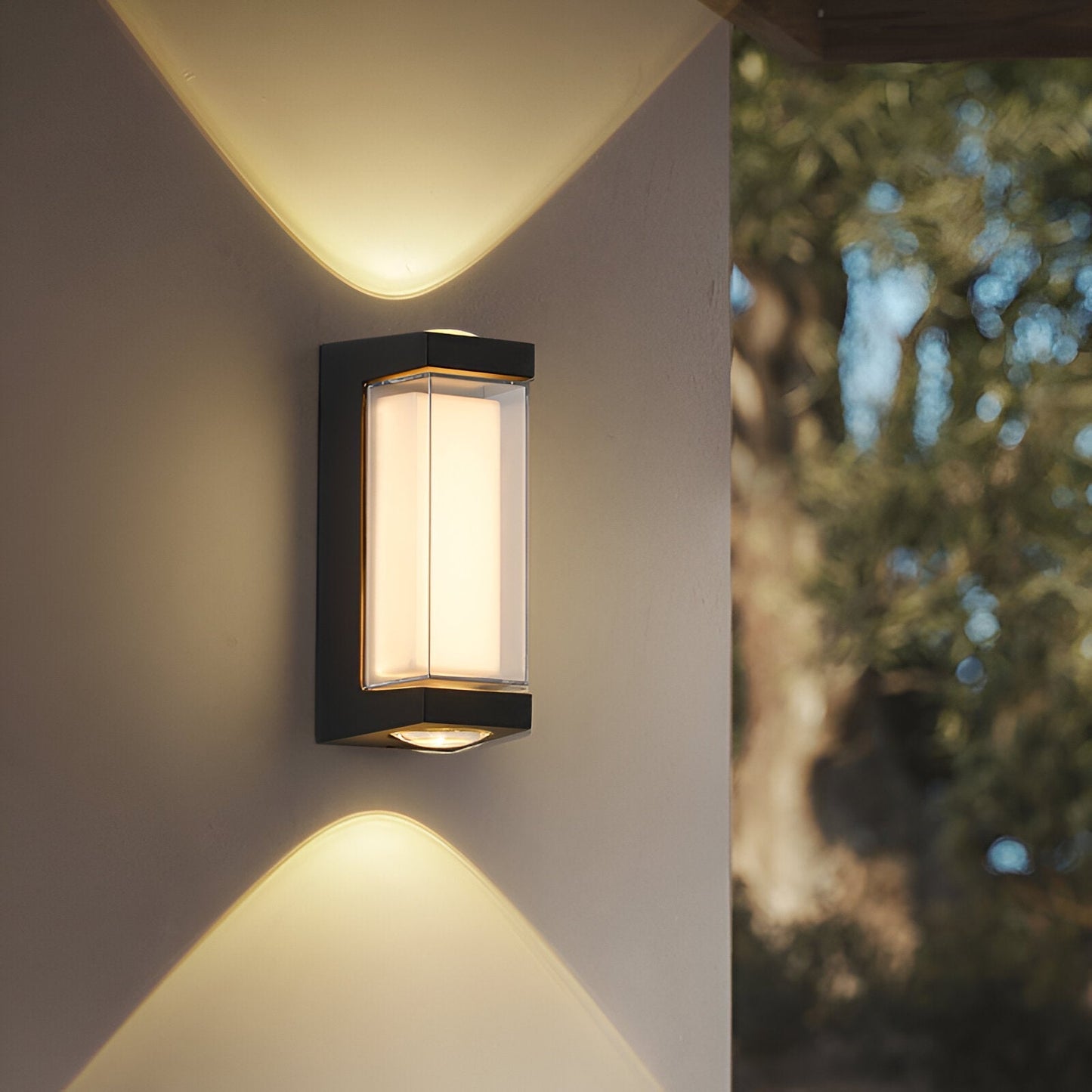 Weatherproof Outdoor LED Wall Light