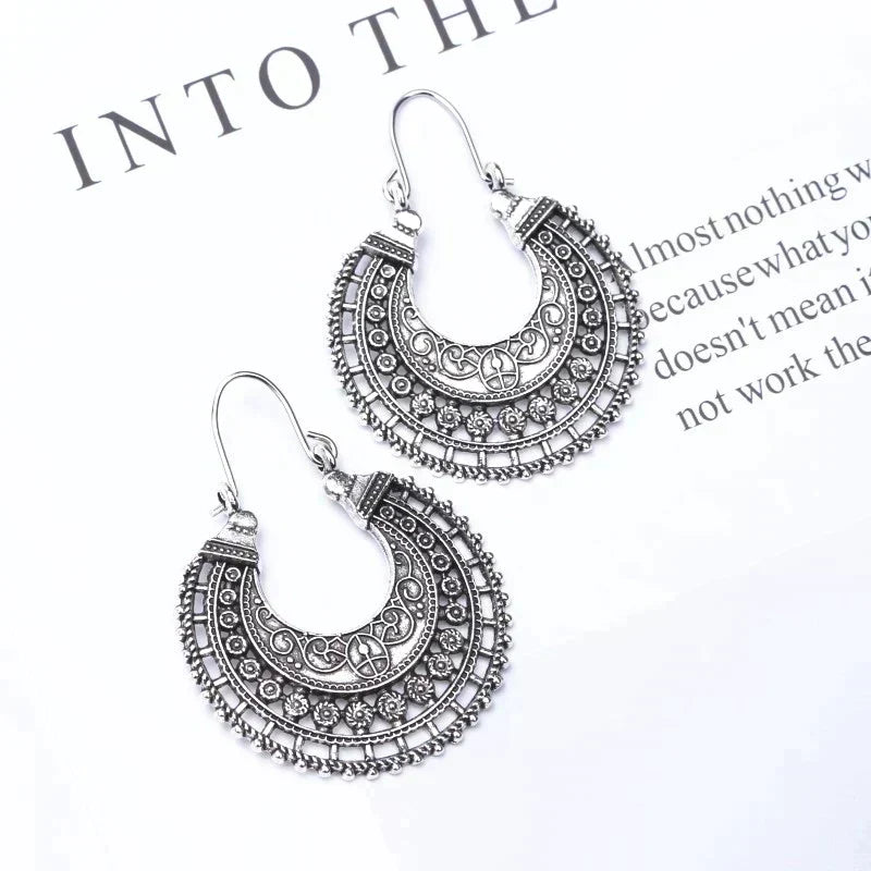 Luxurious Silver Filigree Drop Earrings