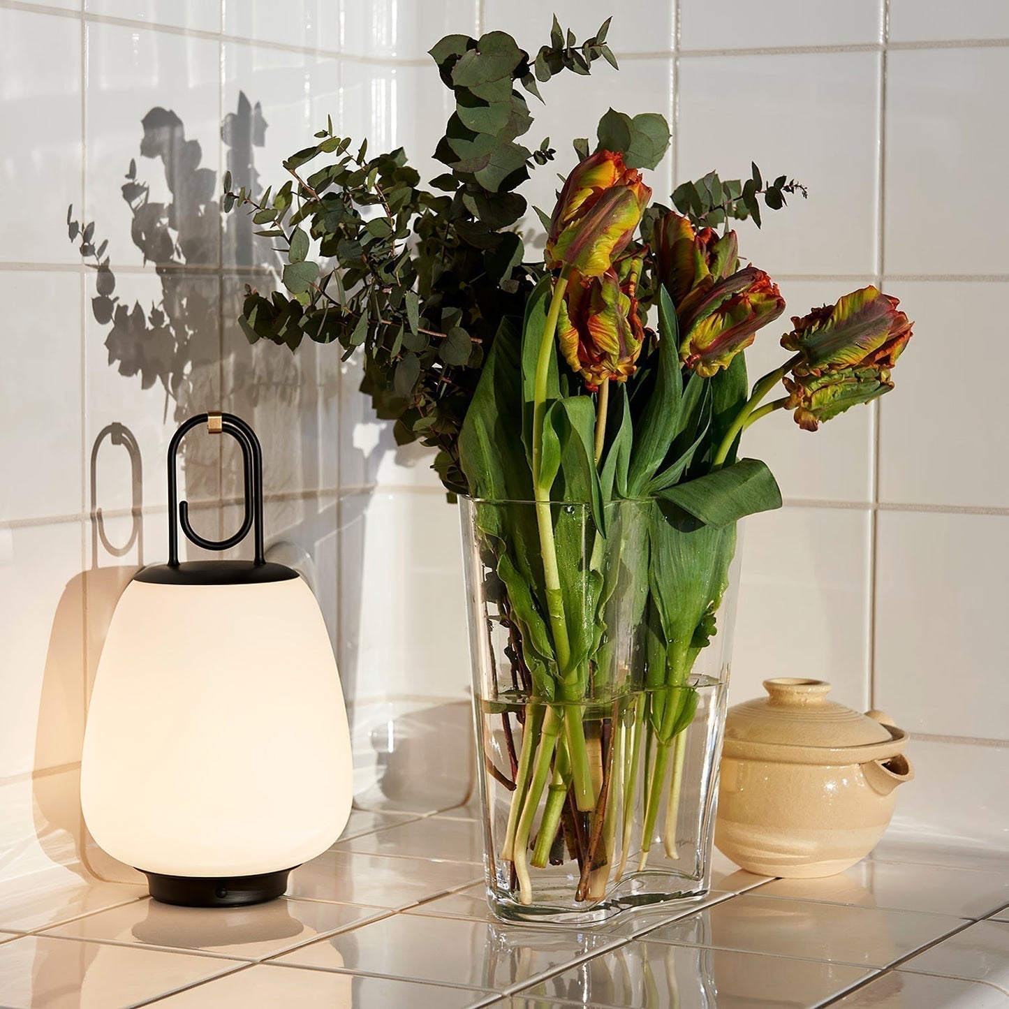 Classic Style Lantern Cable Lamp with Elegant Design