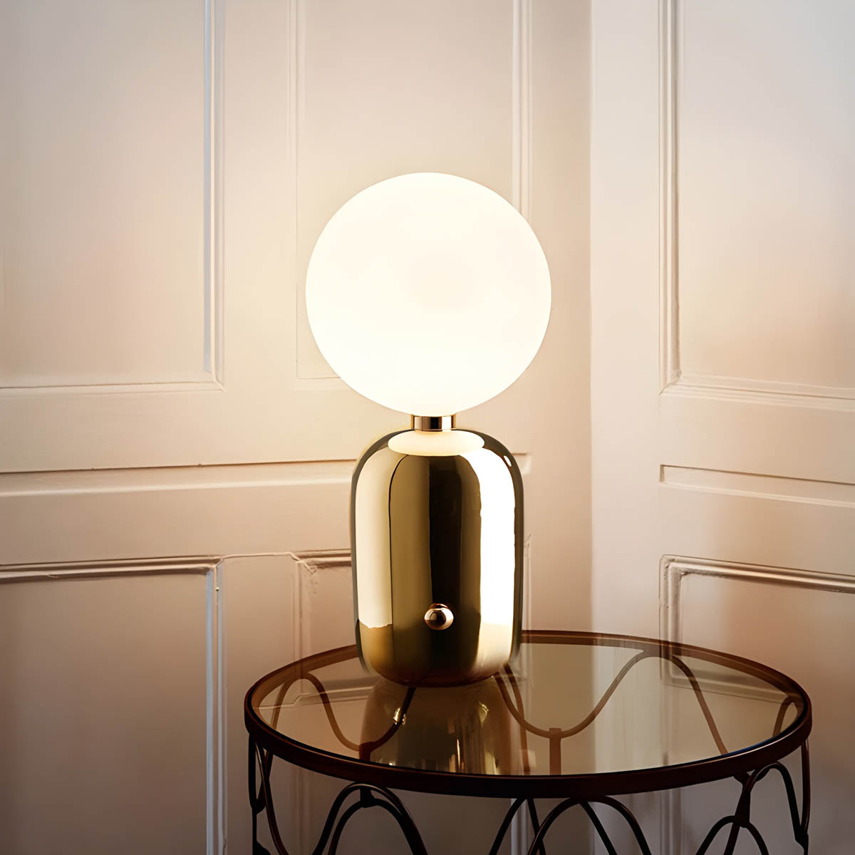 Simple Elegant Desk Lamp for Home Lighting
