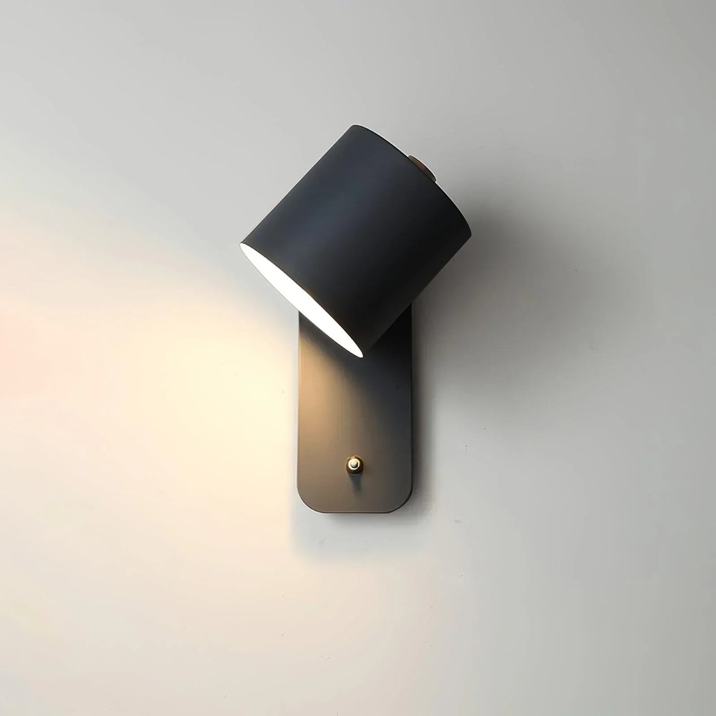 Simple Plug in Wall Light