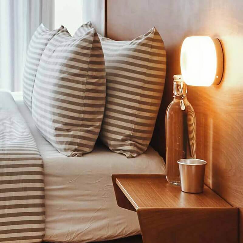 Modern Clear Glass Wall Light