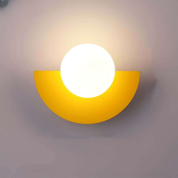 Befez | Modern Half Moon Metal Wall Light