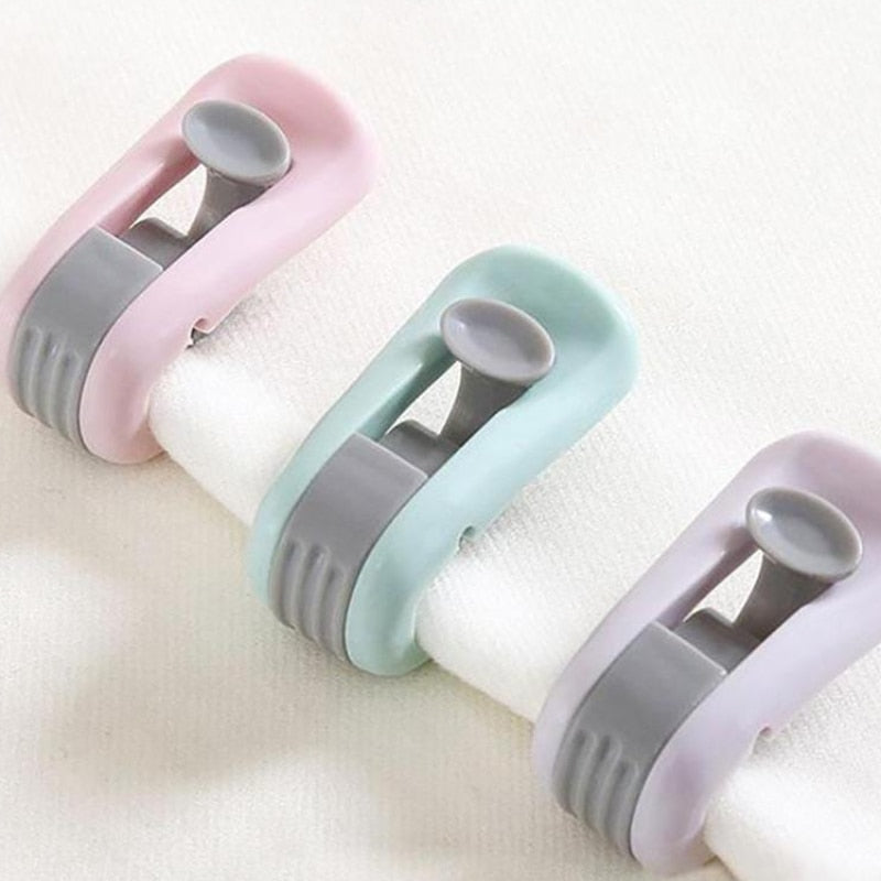 GripMaster | 6 Pack Bed Sheet Grippers