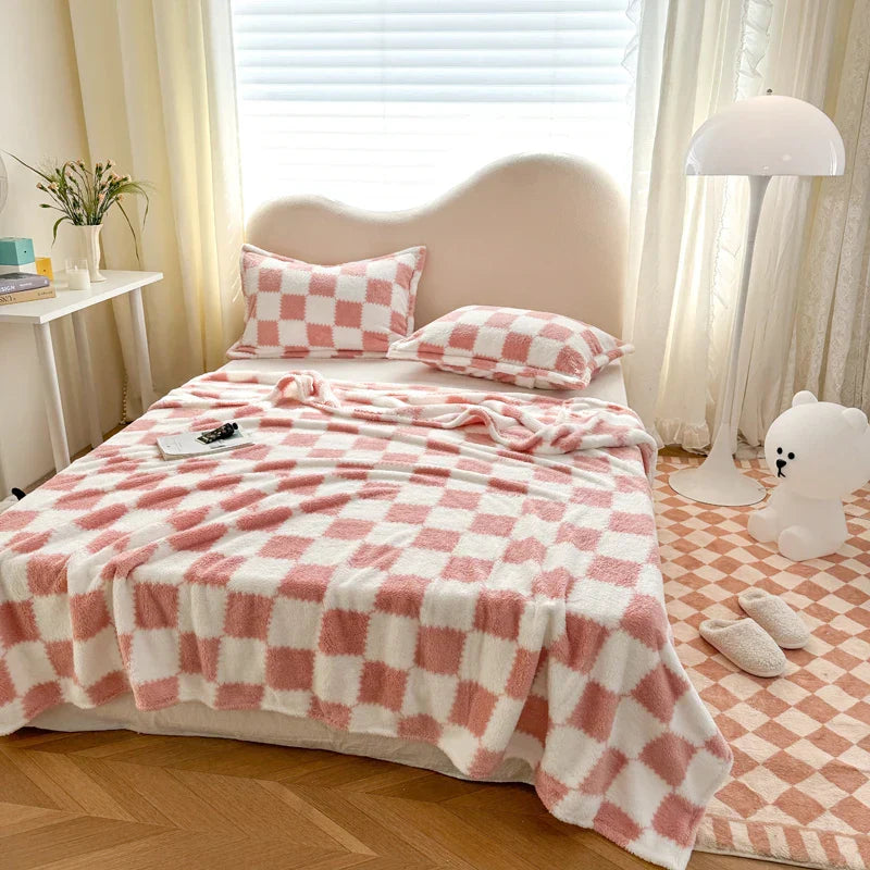 Cozy Plush Throw Blanket with Pink Checks - Befez