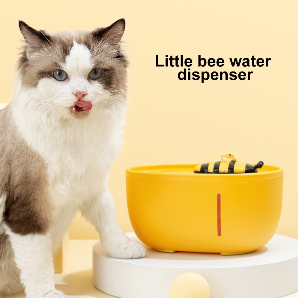 Clean Flowing Pet Water Dispenser