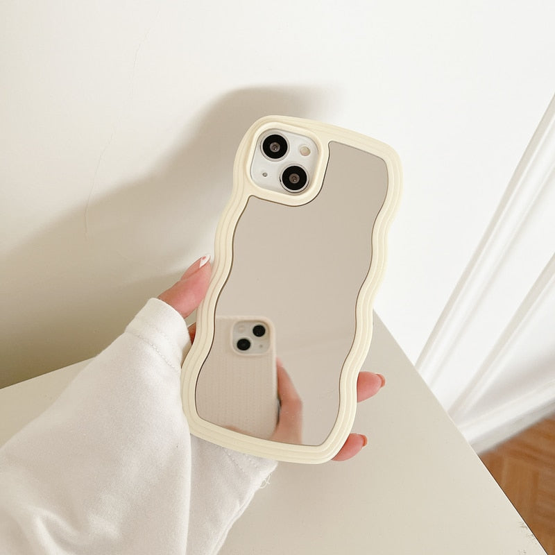 Befez | Curvy Cosmetic Phone Cover