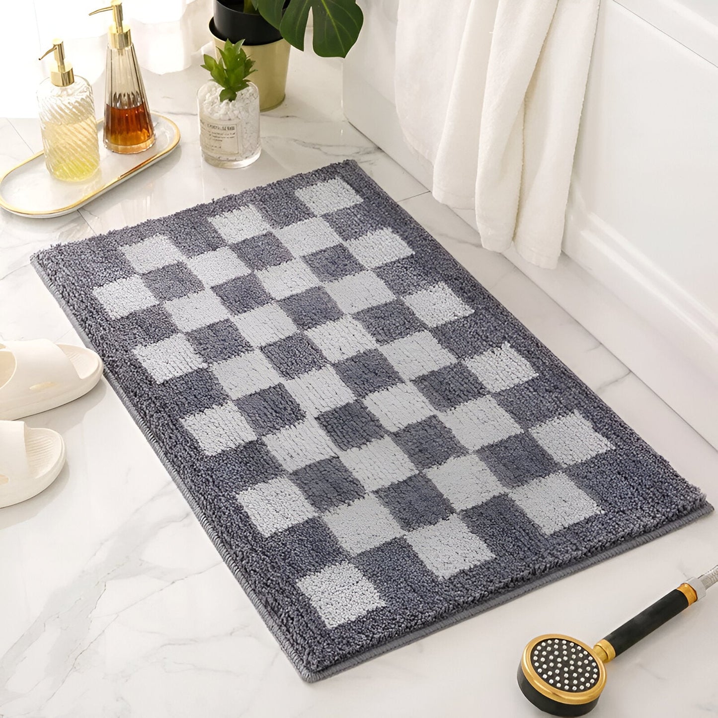 Soft Checkered Bathroom Mat Black White