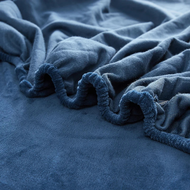 Cozy Fitted Velvet Sheet for Cold Weather Mattress