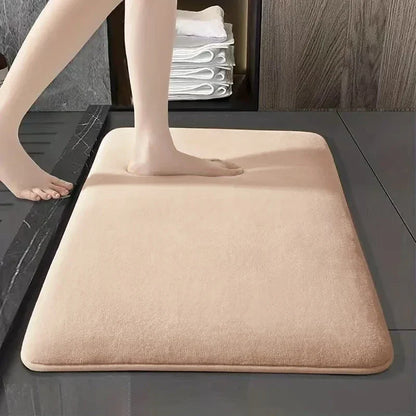Soft Plush Bathroom Mat with Grip Bottom