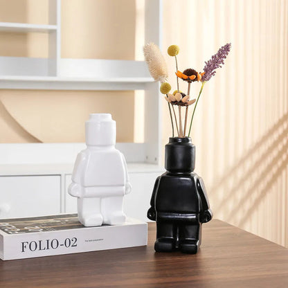Modern Robotic Flower Vase - Stylish Home Decor Centerpiece