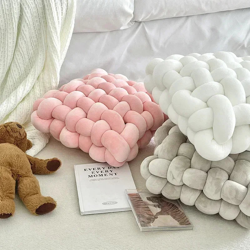 Plush Textured Knot Pillow - Befez