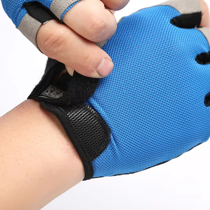 Comfortable Grip Cycling Gloves for Men and Women