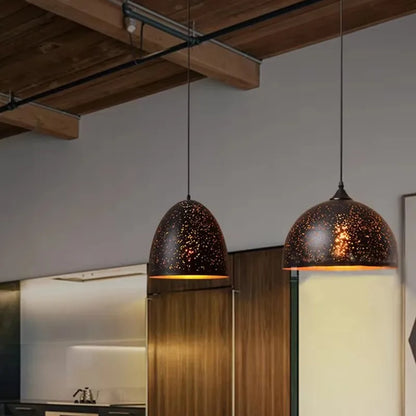 Rustic Metal Pendant Light in Classic Industrial Design