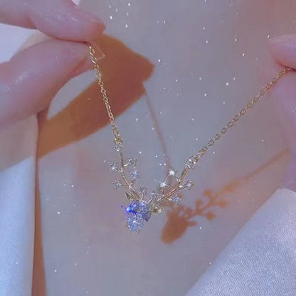 Beautiful Deer Pendant Necklace