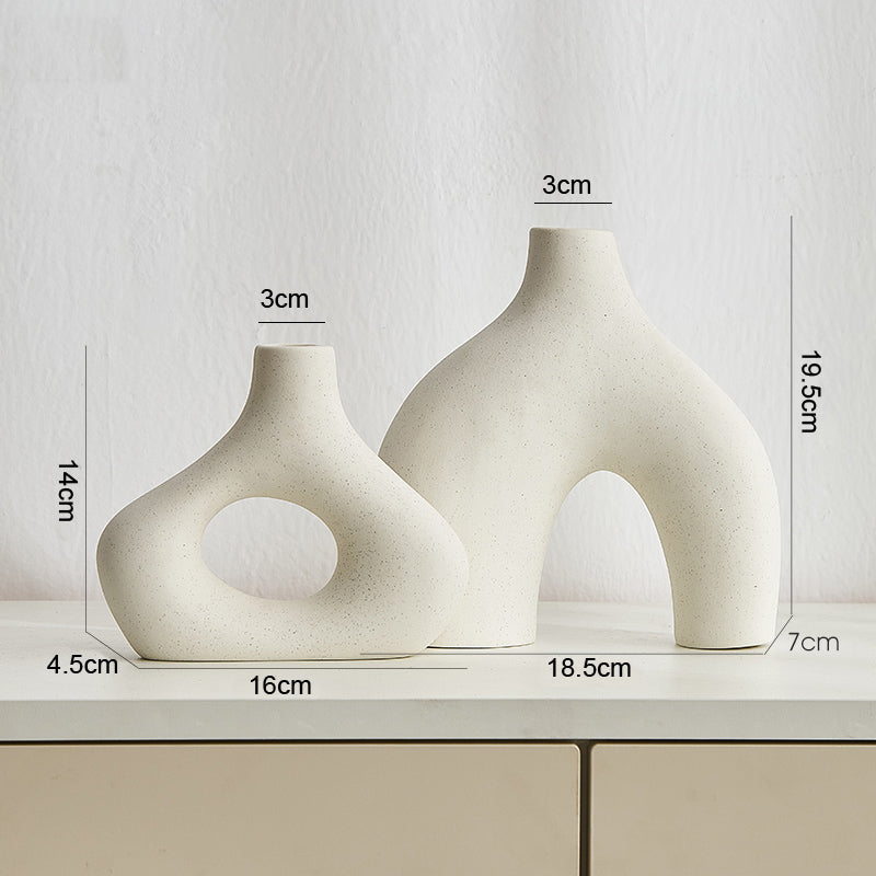 Simple Chic Circular Befez Table Lamp