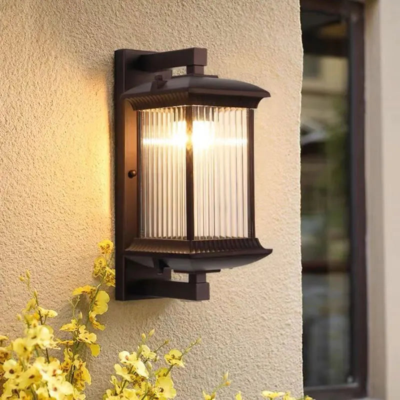 Durable Outdoor Wall Lamp Metal, Weatherproof Garden Light