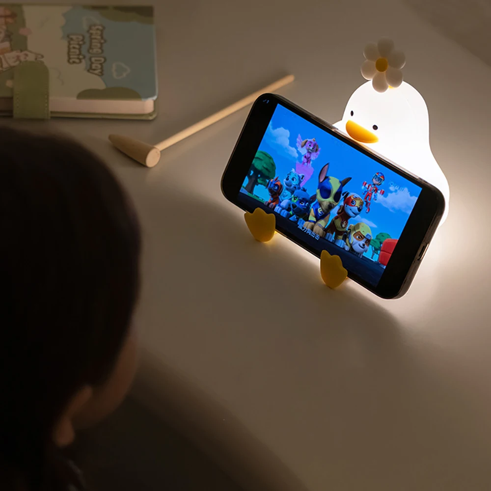Adorable Duck Table Lamp