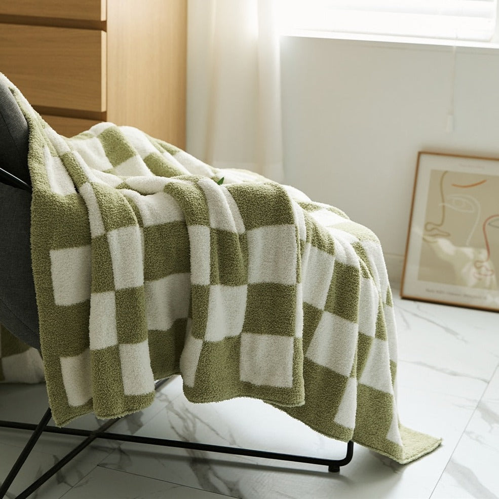 Vibrant Plaid Throw Blanket