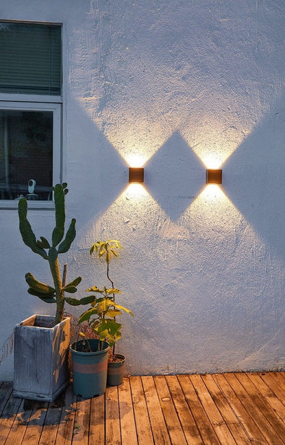 Outdoor Solar Powered Wall Light