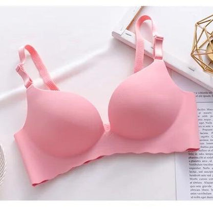 Comfortable Seamless Bra for a Flawless Fit