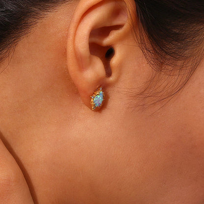 Delicate Sparkling Opal Jewelry Set