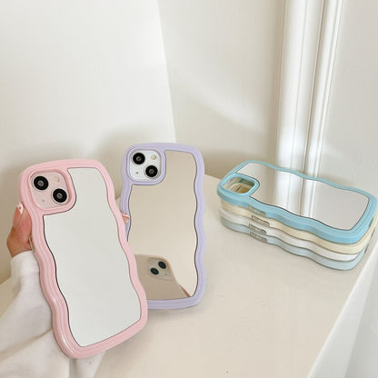Befez | Curvy Cosmetic Phone Cover