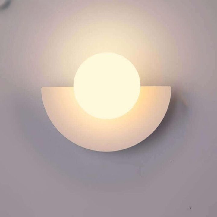 Befez | Modern Half Moon Metal Wall Light - Befez