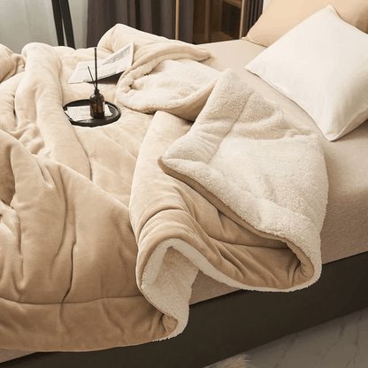 Cozy Plush Fleece Throw Blanket for Winter Comfort
