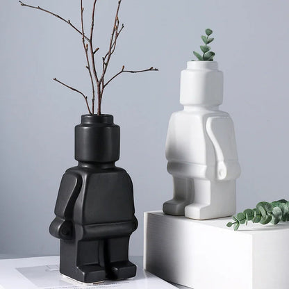Modern Robotic Flower Vase - Stylish Home Decor Centerpiece