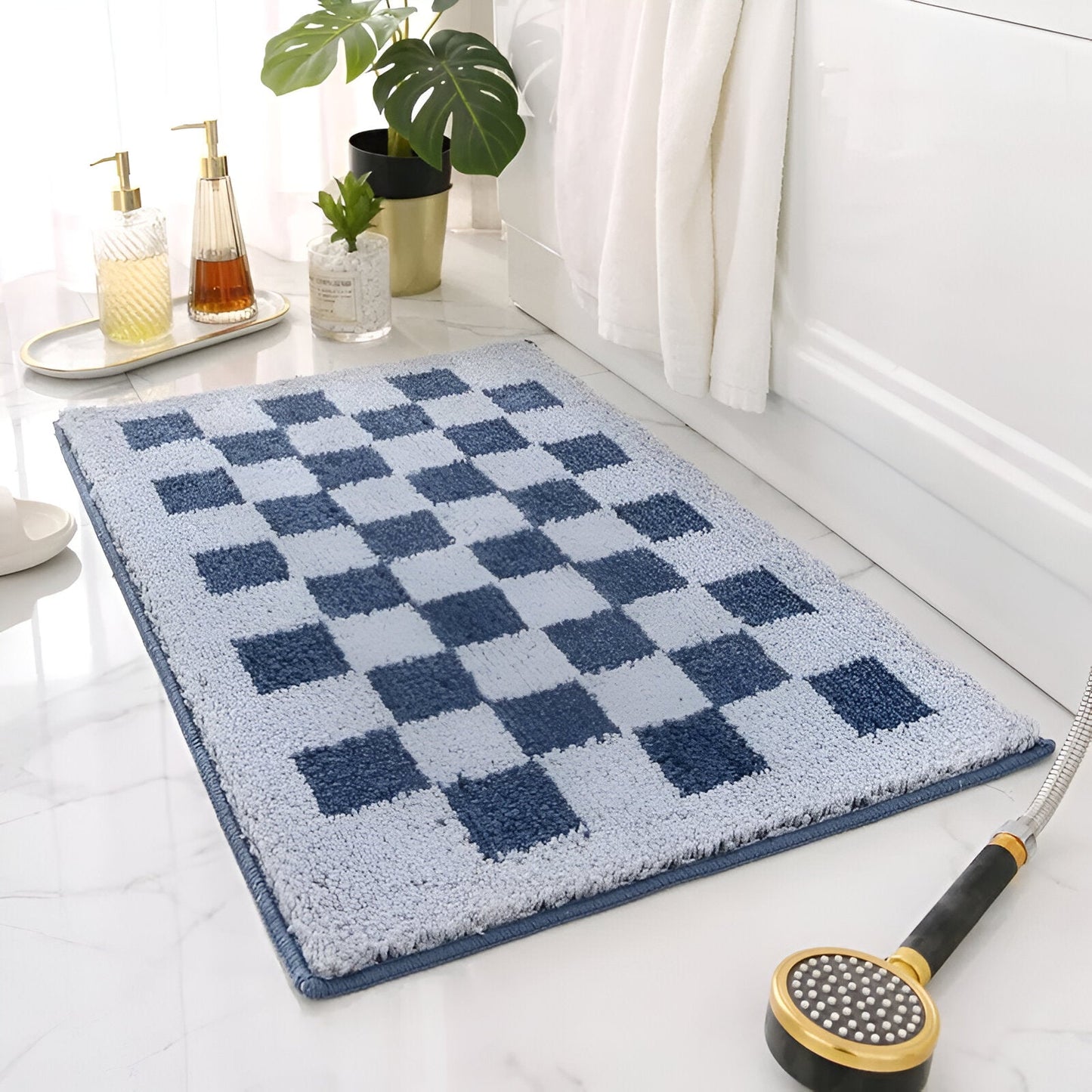 Soft Checkered Bathroom Mat Black White