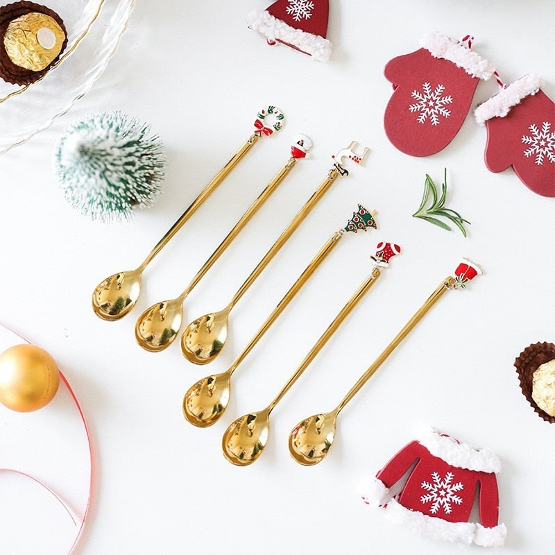 Festive Holiday 4 Piece Dinner Table Set