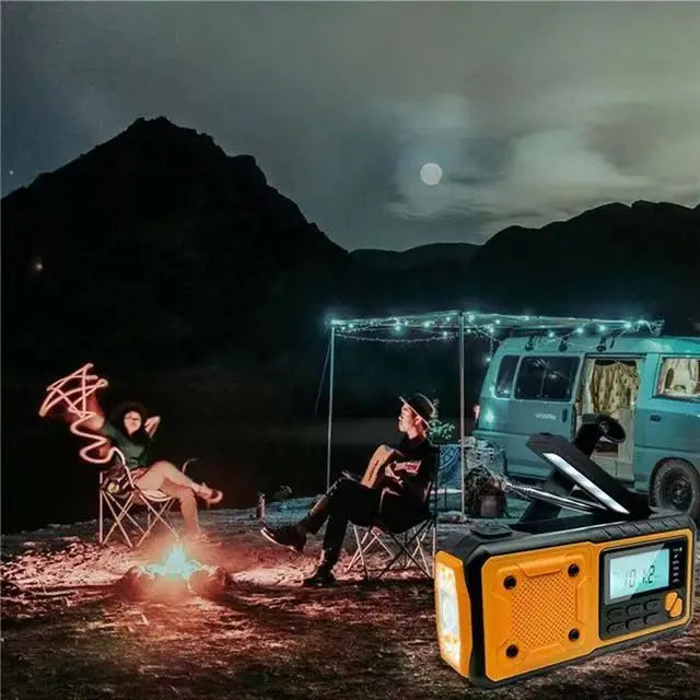 Portable FM AM Crisis Radio for Emergency News