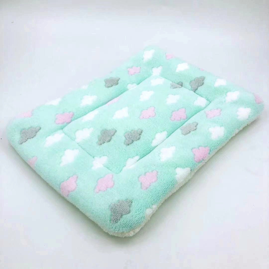 Soft Plush Pet Bed for Cats and Dogs