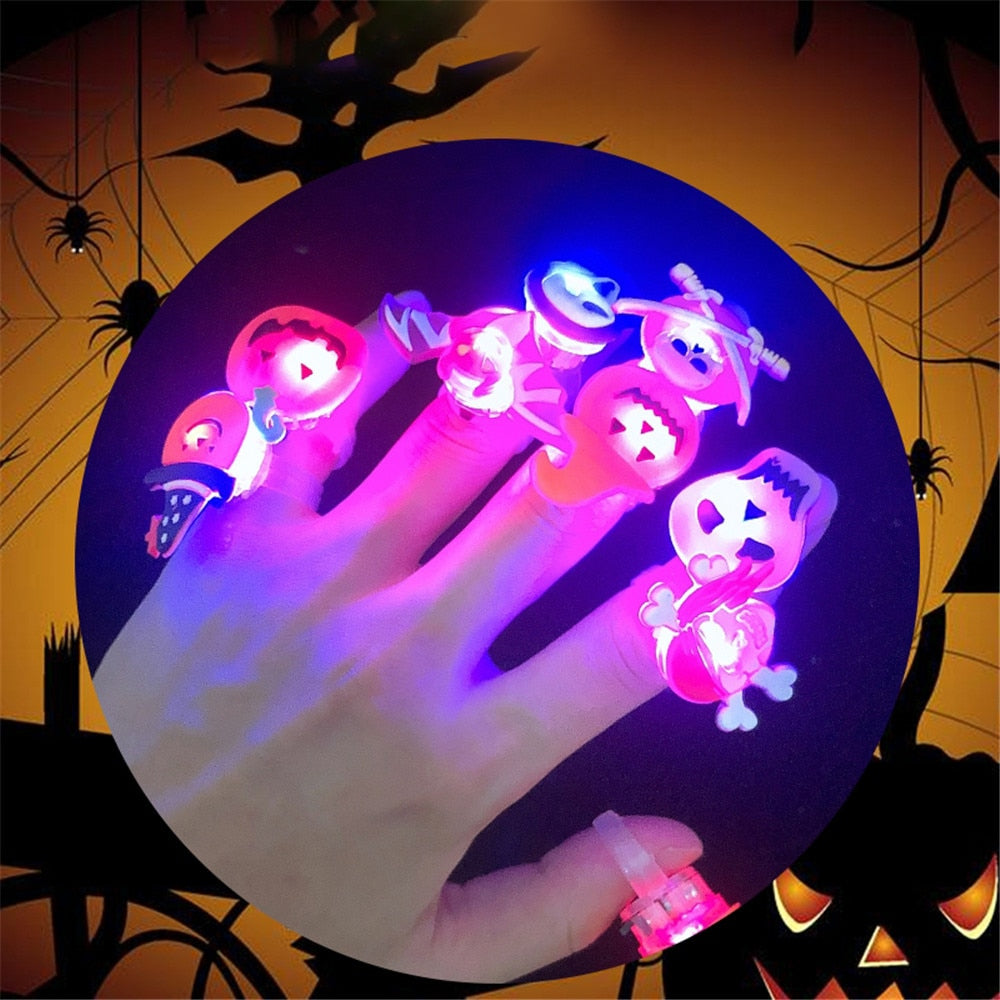 Spooky Glow in Dark Skull Ring