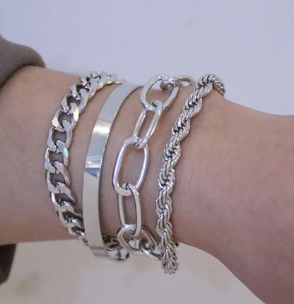 Beautiful 4-Piece Bangle Set