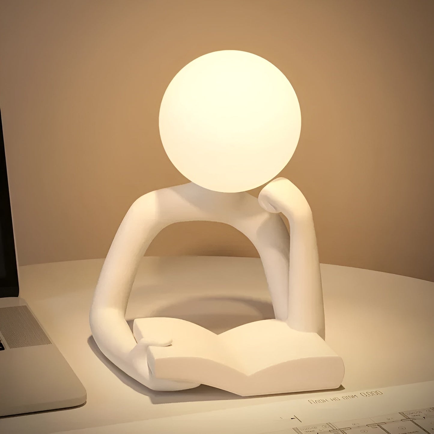 Elegant Contemporary Table Light