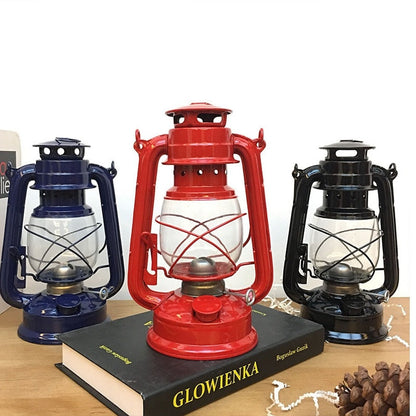 Retro Style Portable Oil Lantern Light