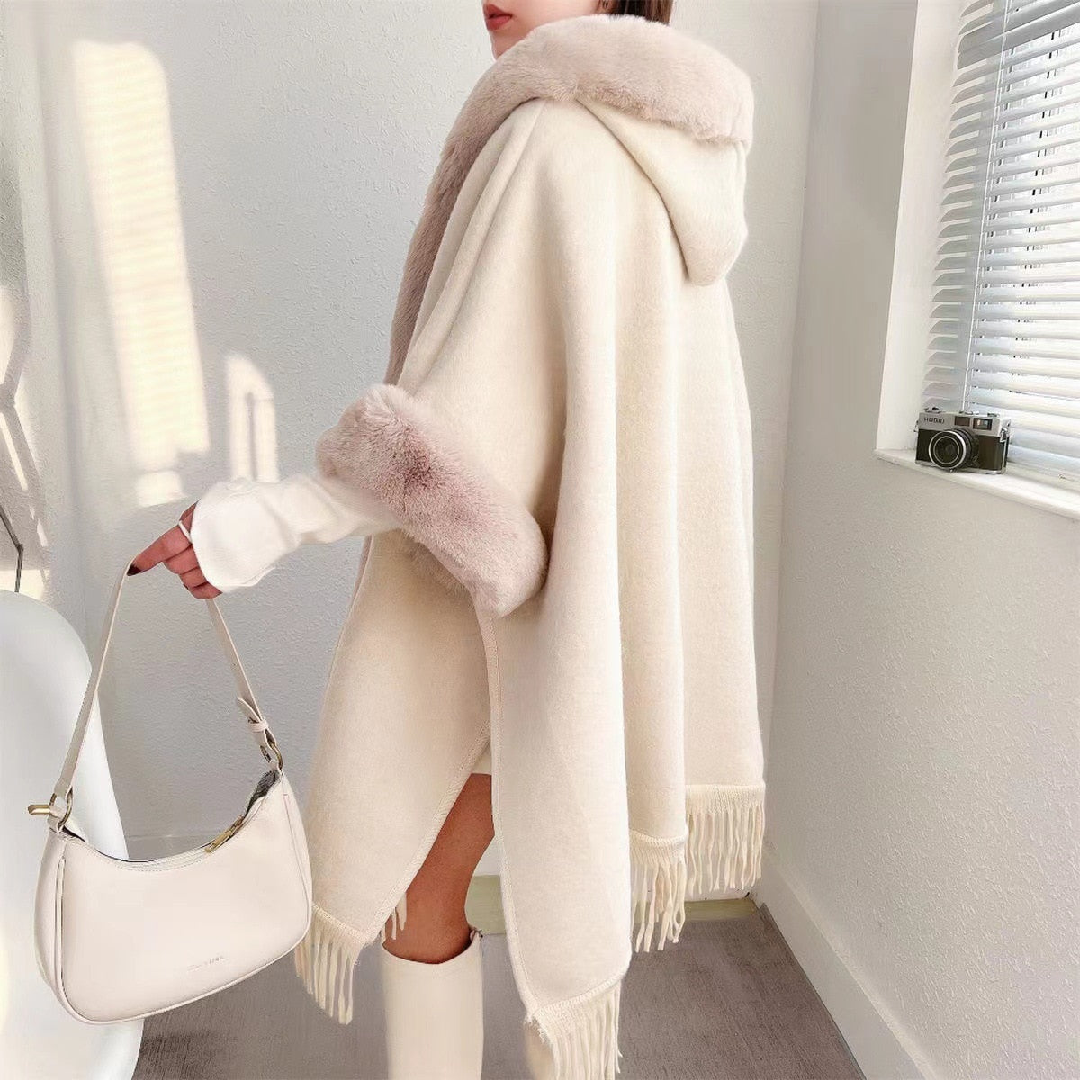 Cozy Women's Fleece Lined Long Poncho Blanket