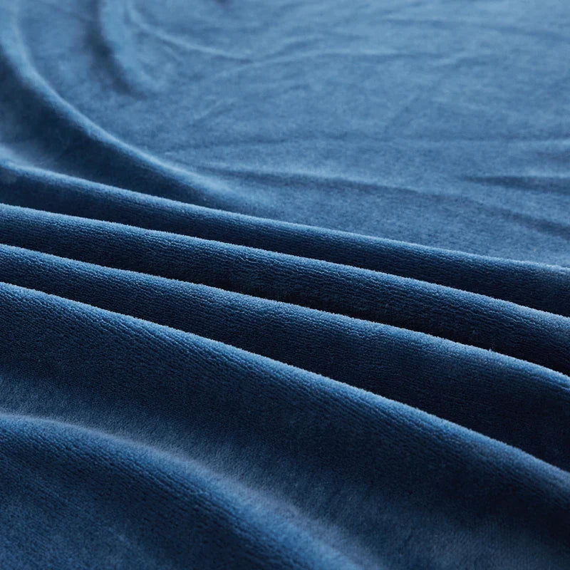 Cozy Fitted Velvet Sheet for Cold Weather Mattress