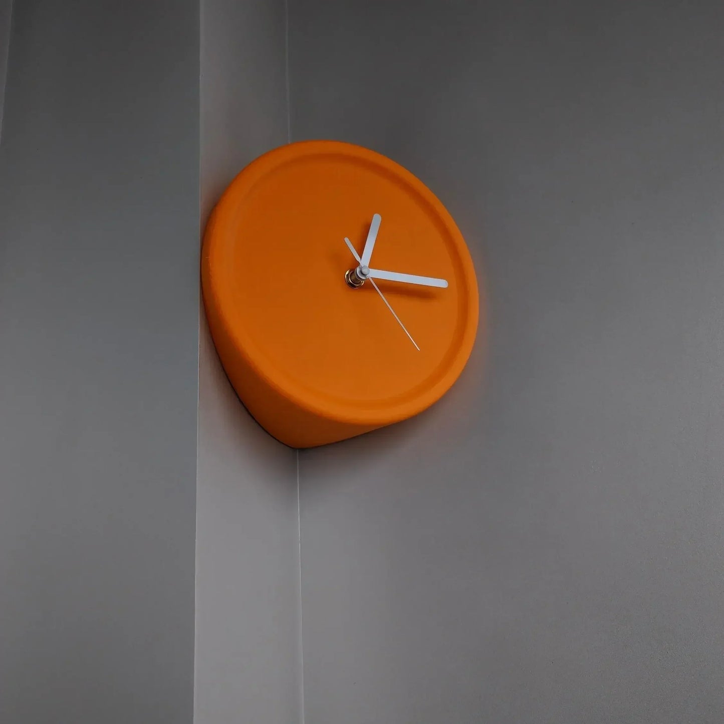 Quiet Modern Wall Clock No Drilling Needed
