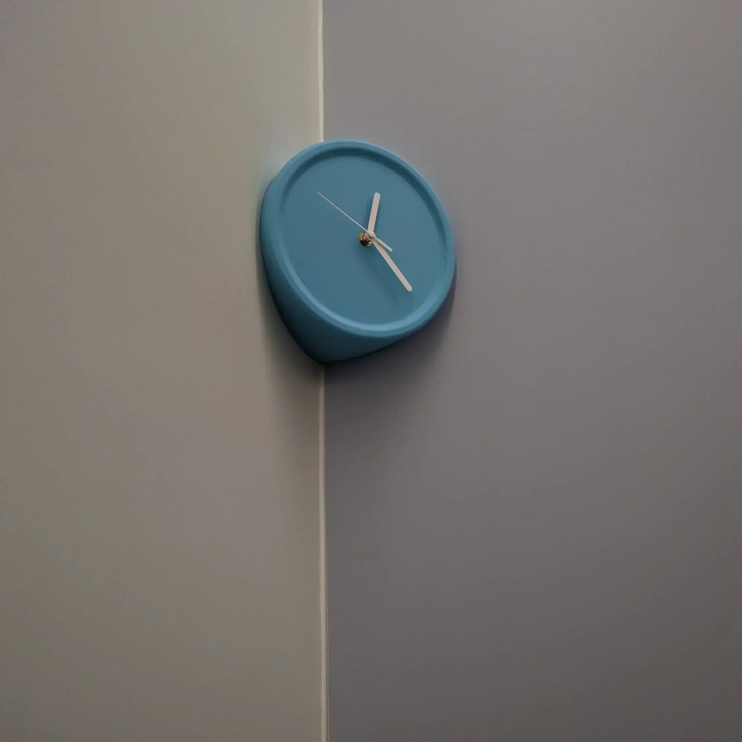 Quiet Modern Wall Clock No Drilling Needed - Befez