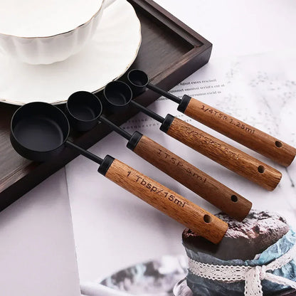 Accurate Kitchen Measuring Cups & Spoon Set