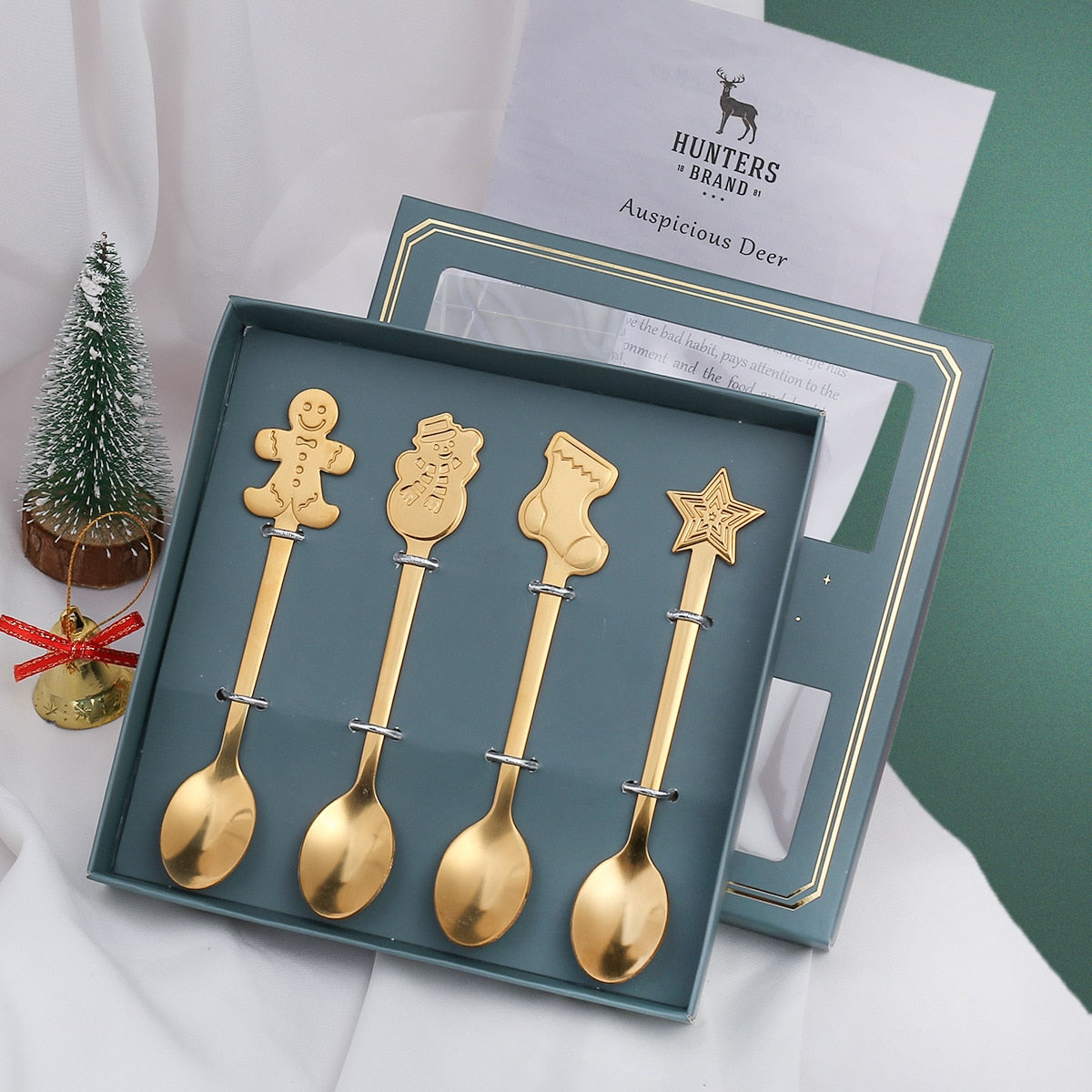 Festive Holiday 4 Piece Dinner Table Set