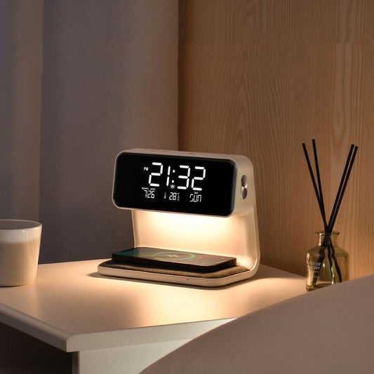 Simple Digital Alarm Clock with Adjustable Brightness - Befez