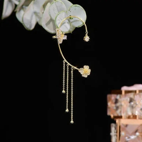 Befez | Glamorous Drop Earrings with Butterfly Motif and Sparkling Zirconia