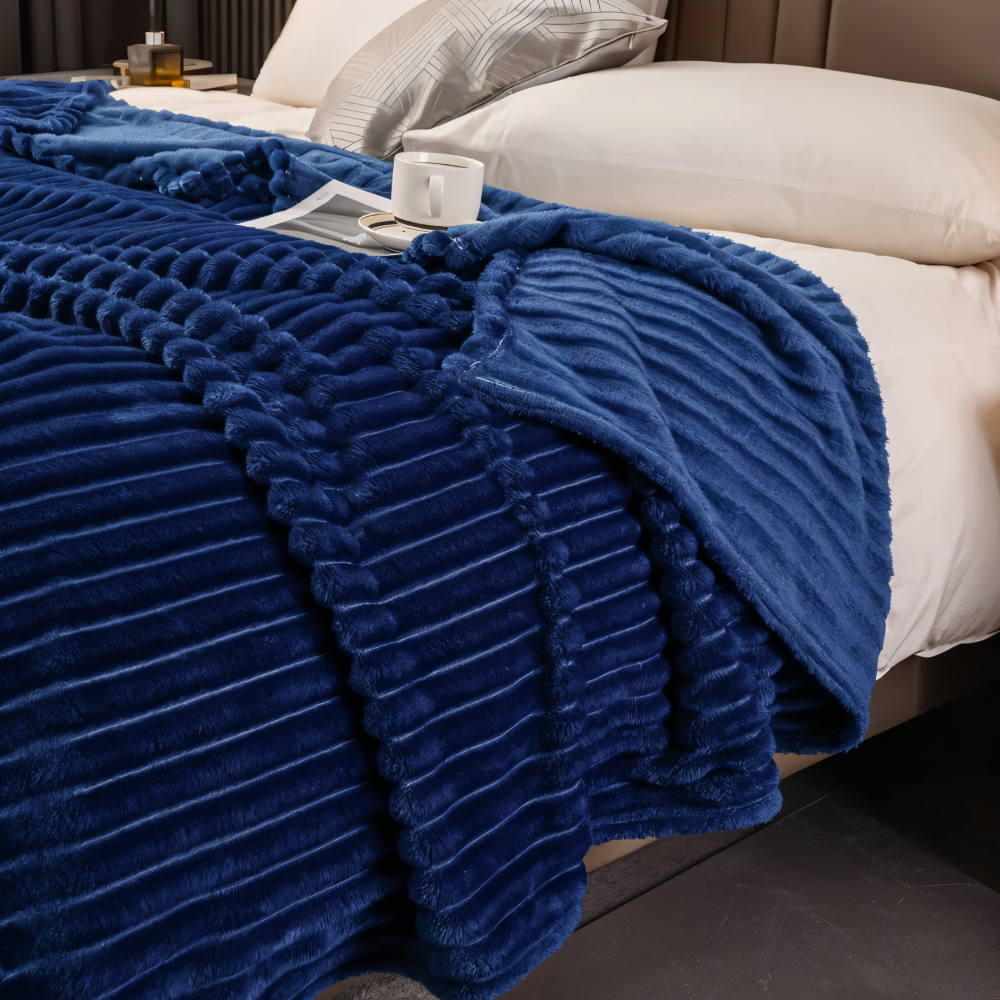 Cozy Plaid Fleece Throw Blanket Soft and Breathable